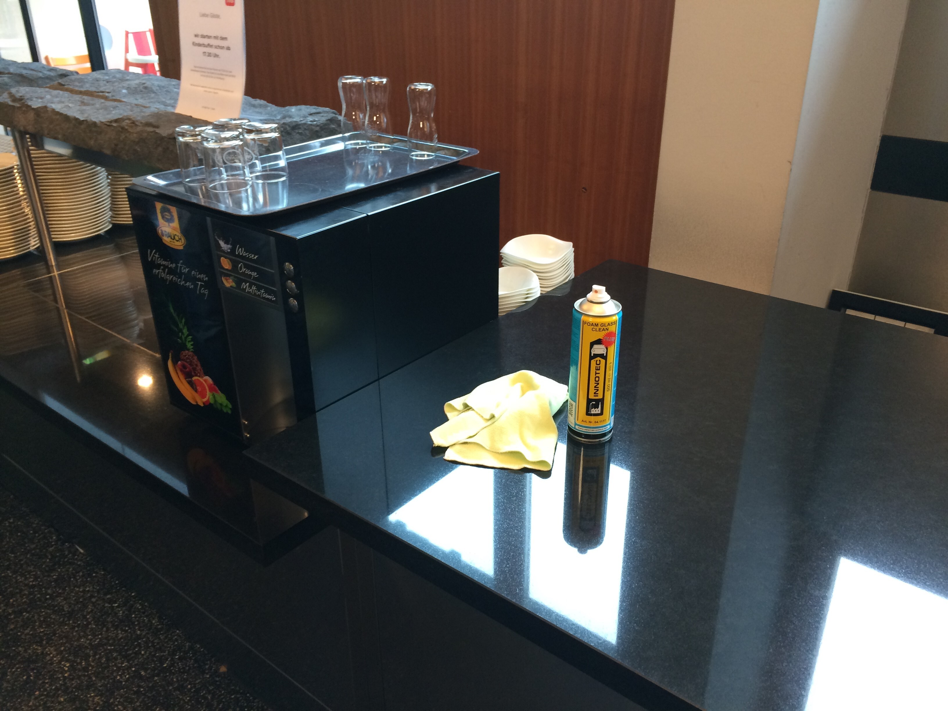 Foam Glass Clean Plus Reinigen Innotec Produkte Produkte